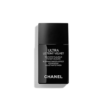 CHANEL Blurring Smooth-Effect Foundation. Velvet Matte Finish B40