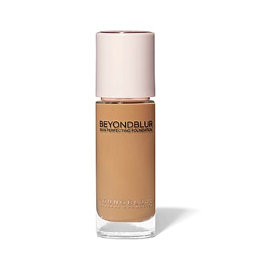Youngblood BeyondBlur Skin Perfecting Foundation TW4 - solbrun varme med varm undertone