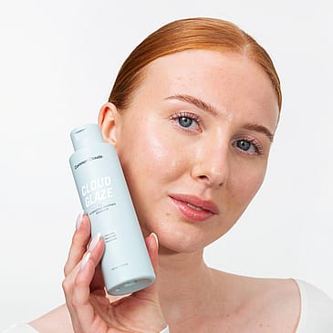 Common Clouds Cloud Glaze Hydrating Barrier Essence 150 ml