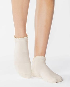 Pointe Studio Ruffle  Grip Full Foot White 35-38