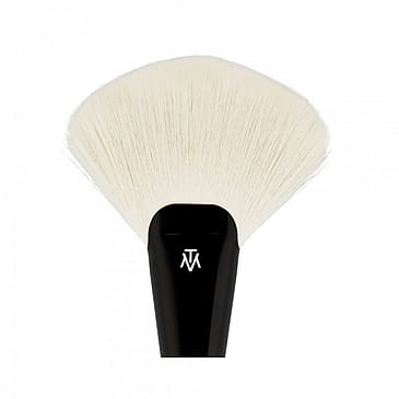 MAKETHEMAKE Bronzer Brush Bronzer Brush