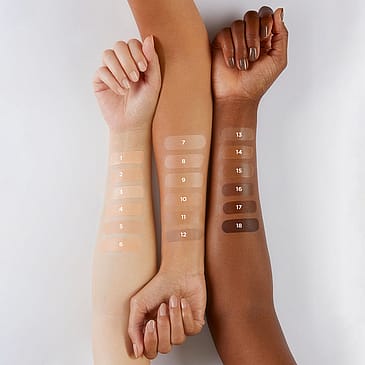 Hourglass Veil Hydrating Skin Tint 18