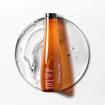 Shu Uemura Urban Moisture Shampoo 300 ml