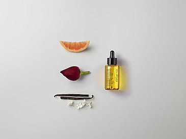 Shu Uemura Essence Absolue Nourishing Soothing Scalp Oil Concentrate 50 ml