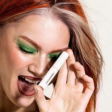 LH cosmetics The Adhesive Transparent