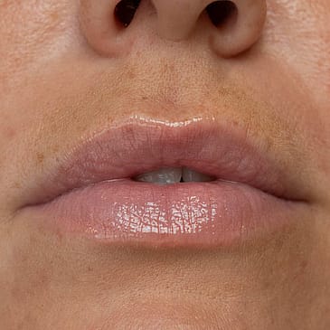 LH cosmetics Plush Lip Gloss Dreamy