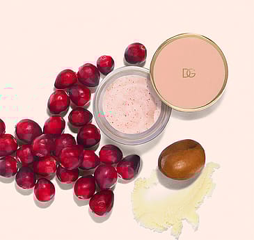 Dolce & Gabbana Nouri Lip Berry Scrub Nourishing & Resurfacing Exfoliator Dolce & Gabbana Nouri Lip Berry Scrub Nourishing & Resurfacing Exfoliator