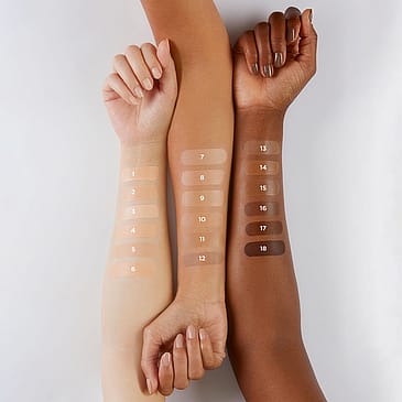 Hourglass Veil Hydrating Skin Tint 18