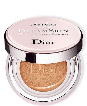 DIOR Dreamskin Moist & Perfect Cushion SPF 50 020
