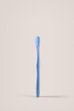 The Humble Co. Plant-based toothbrush kids Blue