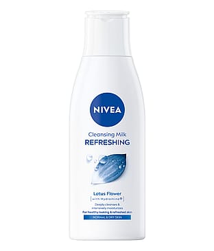 NIVEA Essentials Cleansing Milk 200 ml