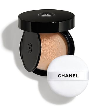 CHANEL Natural Finish Loose Powder. On-The-Go Format 50 Medium Intense
