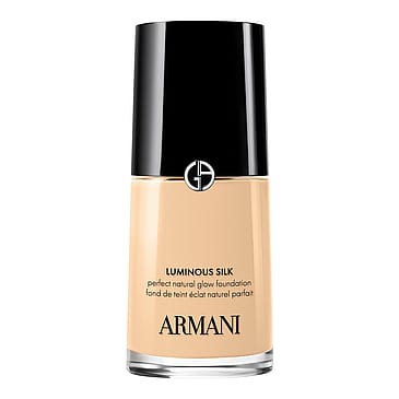 Giorgio Armani Luminous Silk foundation 3