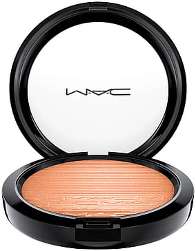 MAC Extra Dimension Skinfinish Glow with it