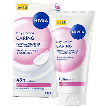 NIVEA Nourishing Day Cream SPF15 50 ml