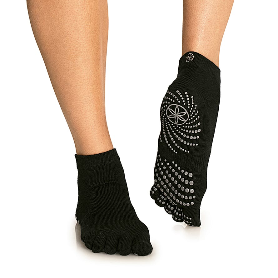 GAIAM Grippy Yoga Socks Grey - (Small/Medium)