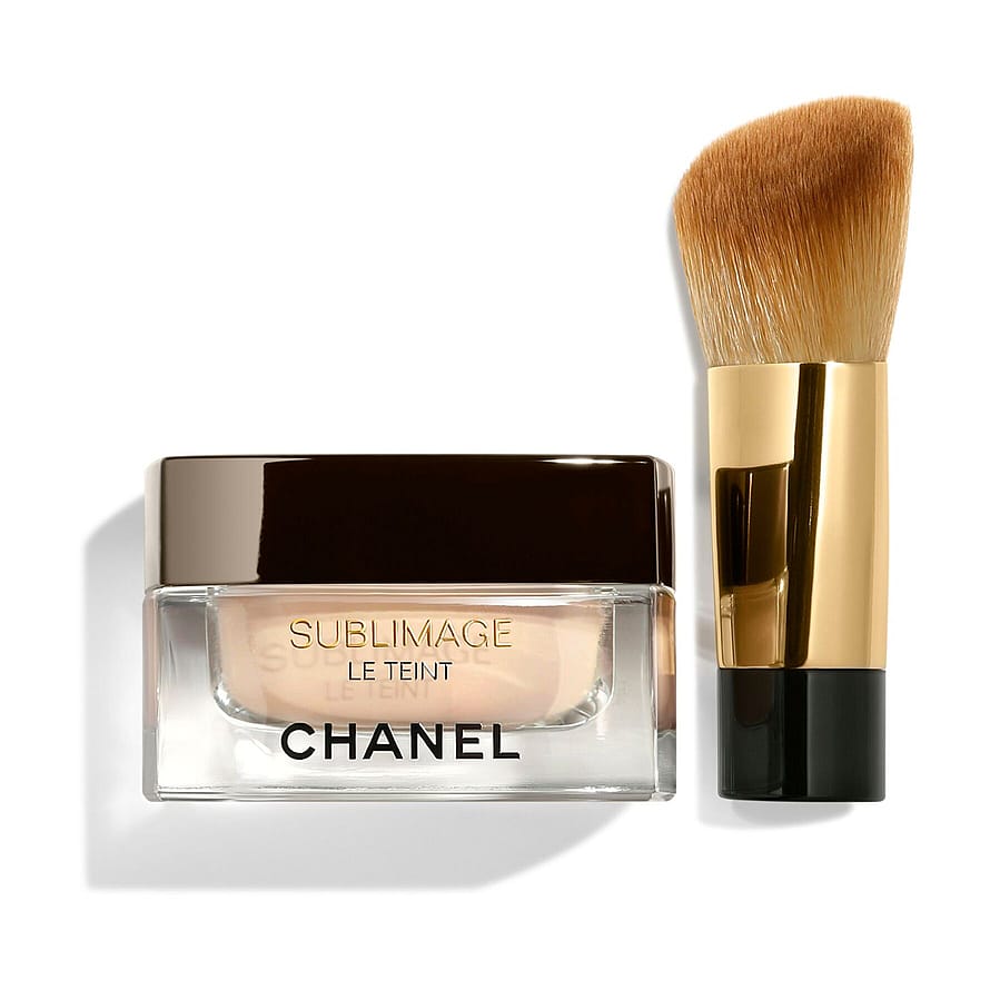 CHANEL Ultimate Radiance-Generating Cream Foundation 10 Beige