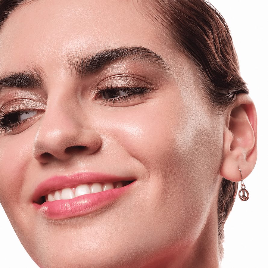 Essence Cremet Øjenskygge 03 Oyster