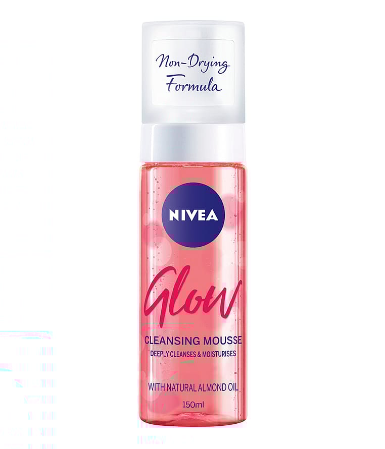 NIVEA Glow Cleansing Mousse 150 ml