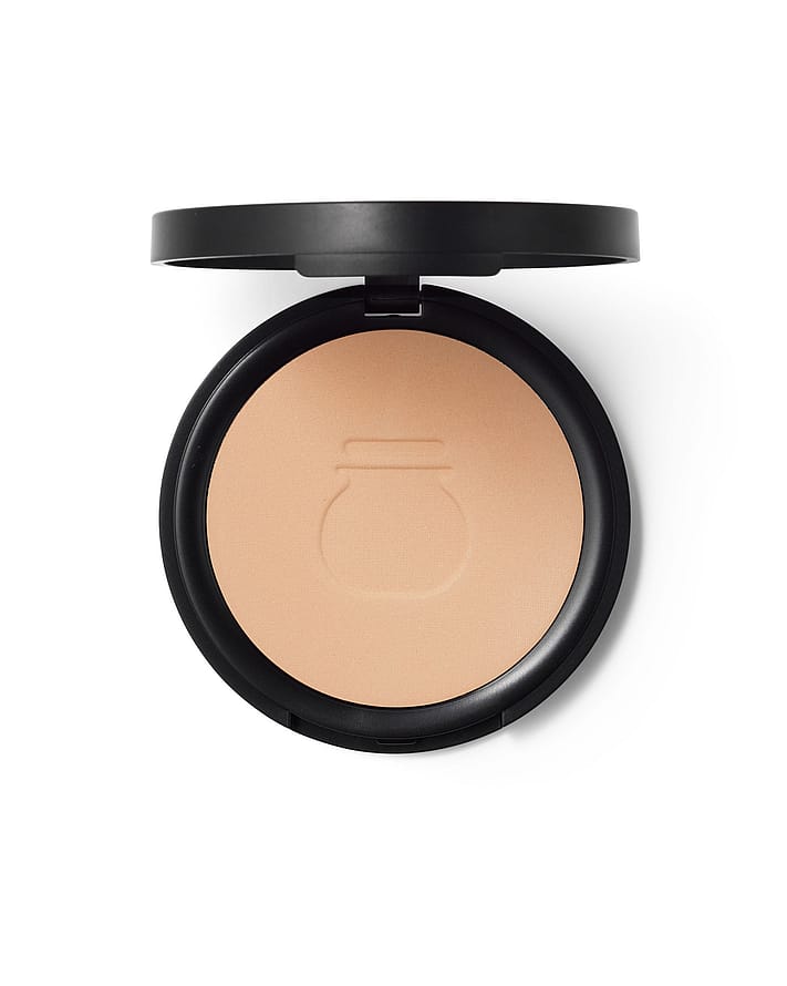 Nilens Jord Mineral Foundation Compact 589 Almond