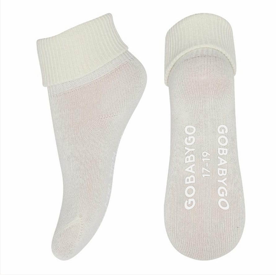 GoBabyGo Skridsikre Strømper Økologisk Bomuld Off White Str. 17/19