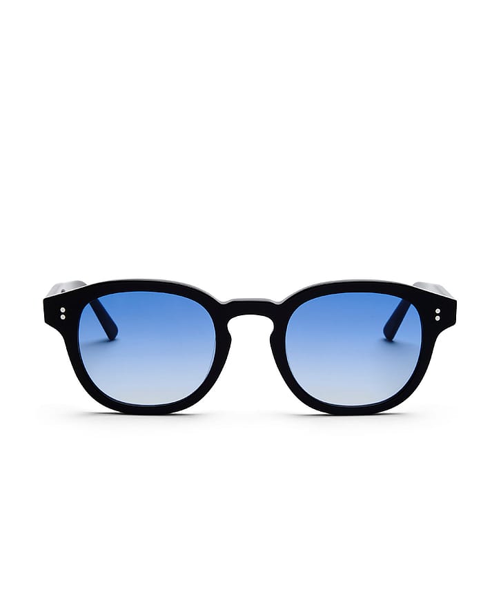 MESSYWEEKEND Bille Solbriller Black Gradinet Blue