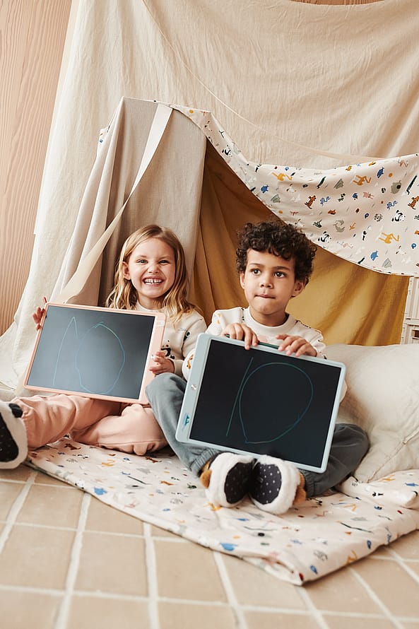 LIEWOOD Zora Magic Drawing Board 35 cm CrocoDove/Dove blue