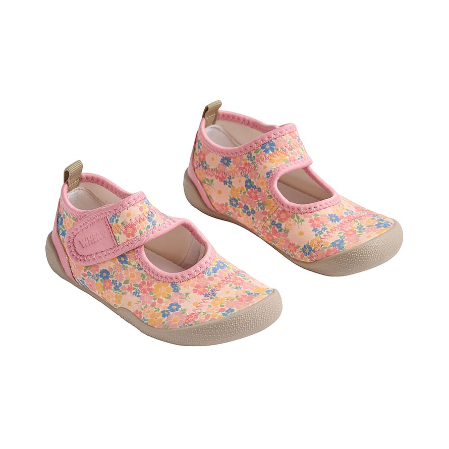 WHEAT Beach Shoe Wavey Multi Flowers 23