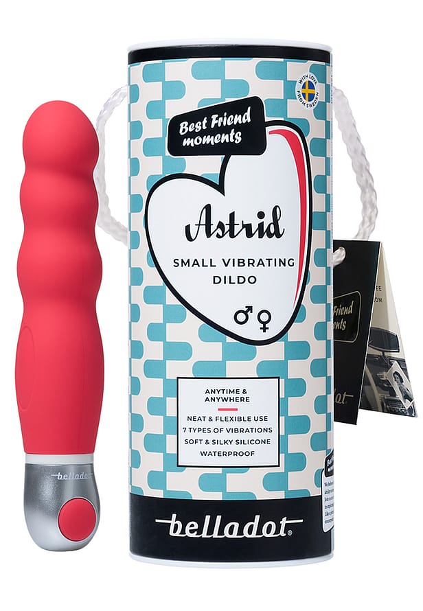 Belladot Astrid Small Vibrating Dildo Rød