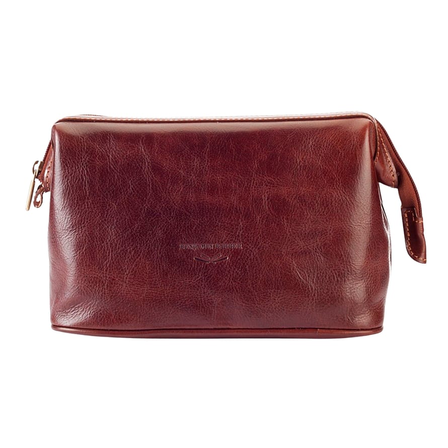 Benjamin Barber Toilet Bag Brown
