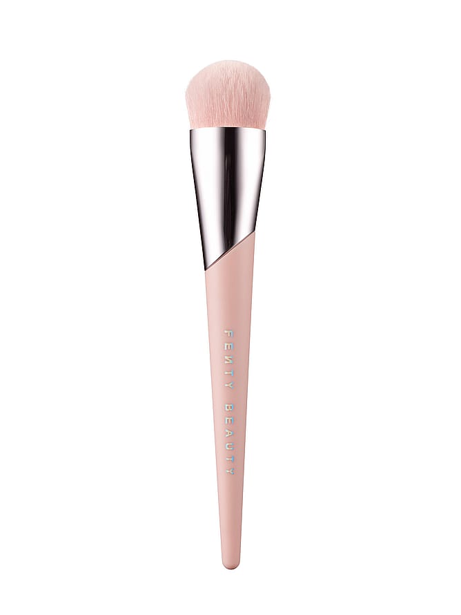 Fenty Beauty Full-Bodied Foundation Brush 110