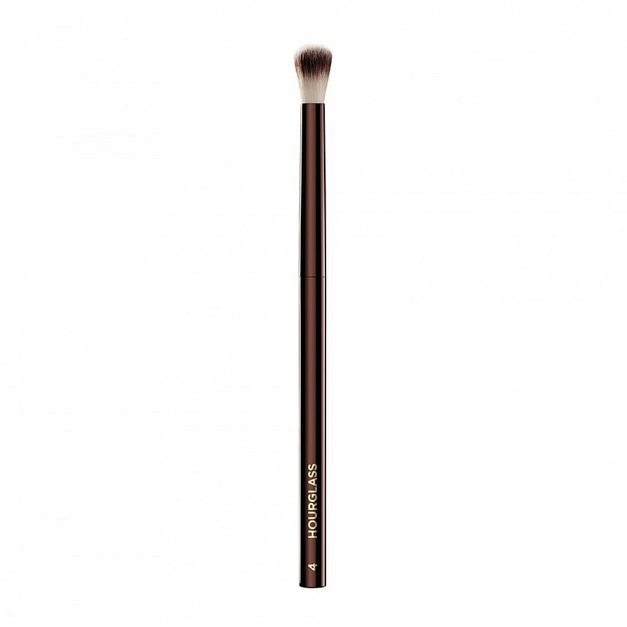 Hourglass Brush No 4 - Crease