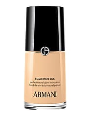 Giorgio Armani Luminous Silk Foundation 4