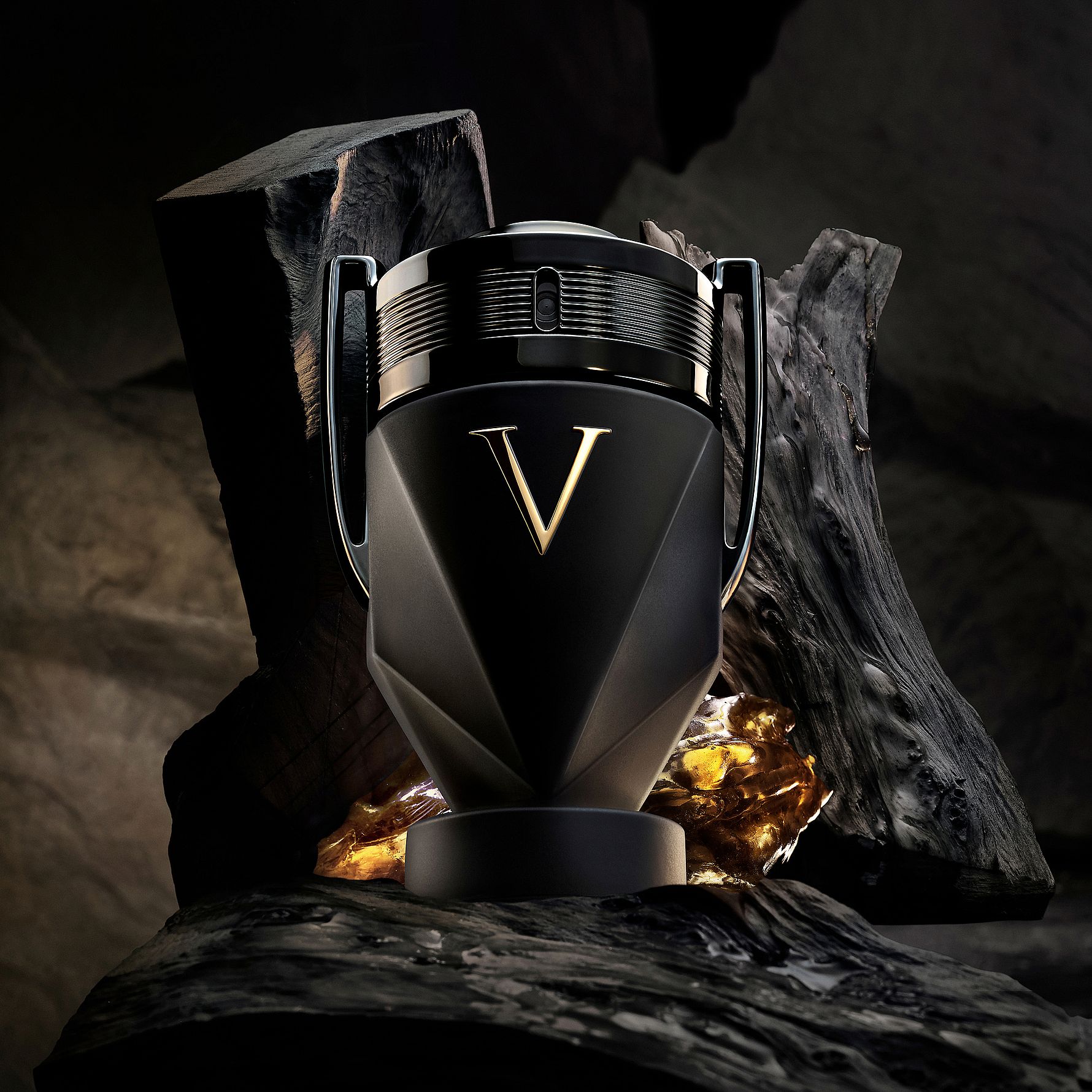 Invictus Victory Absolu Parfum Intense