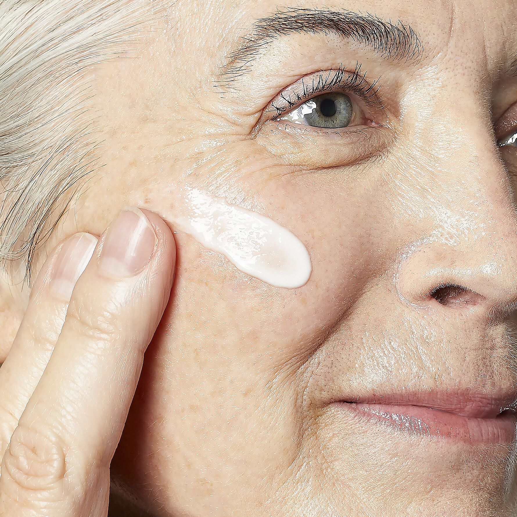 Dermatologist Solutions Powerful-Strength Line-Reducing Concentrate