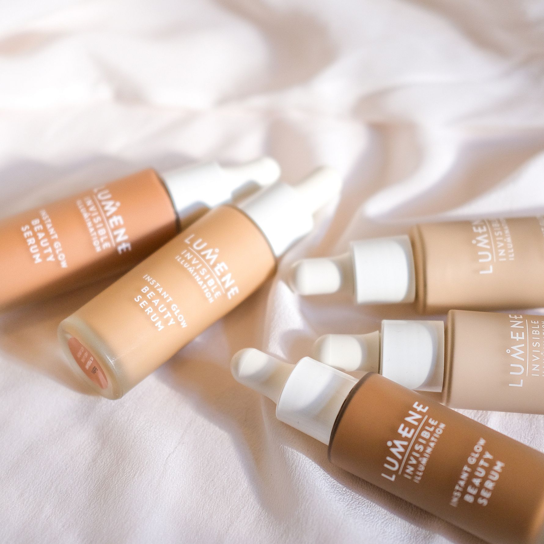 Invisible Illumination Instant Glow Beauty Serum