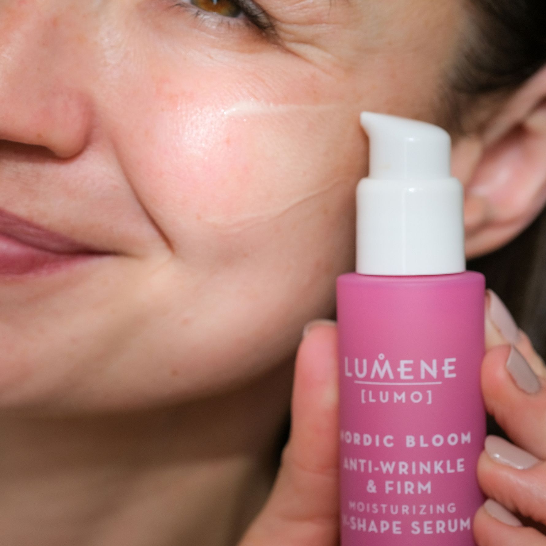 Nordic Bloom Anti-Wrinkle & Firm Moisturizing V-Shape Serum