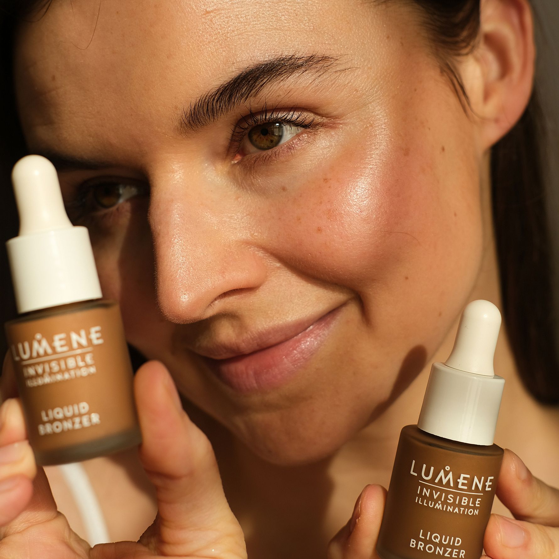 Invisible Illumination Liquid Bronzer