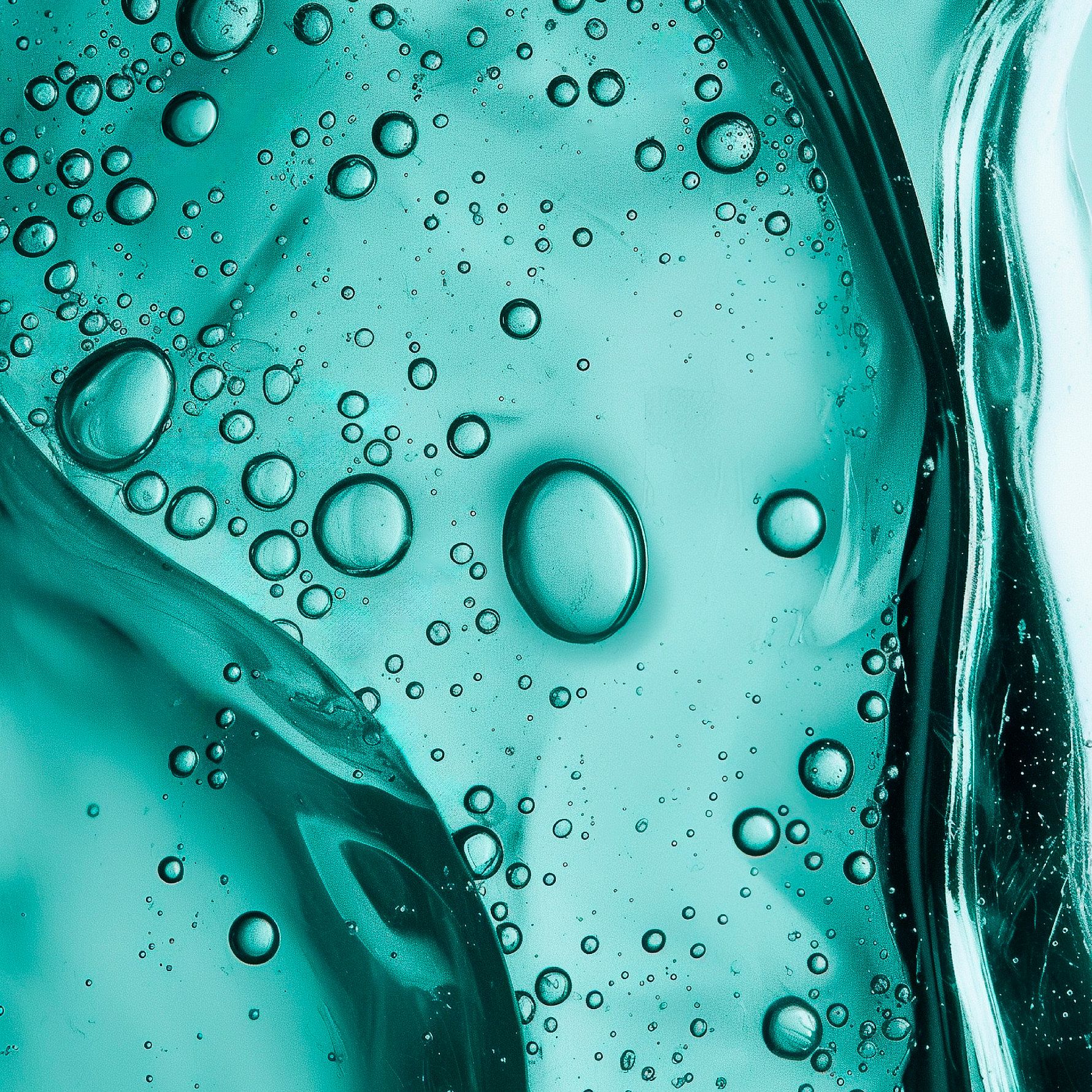 The Hydra Serum Skin-Replenishing Hydration Serum