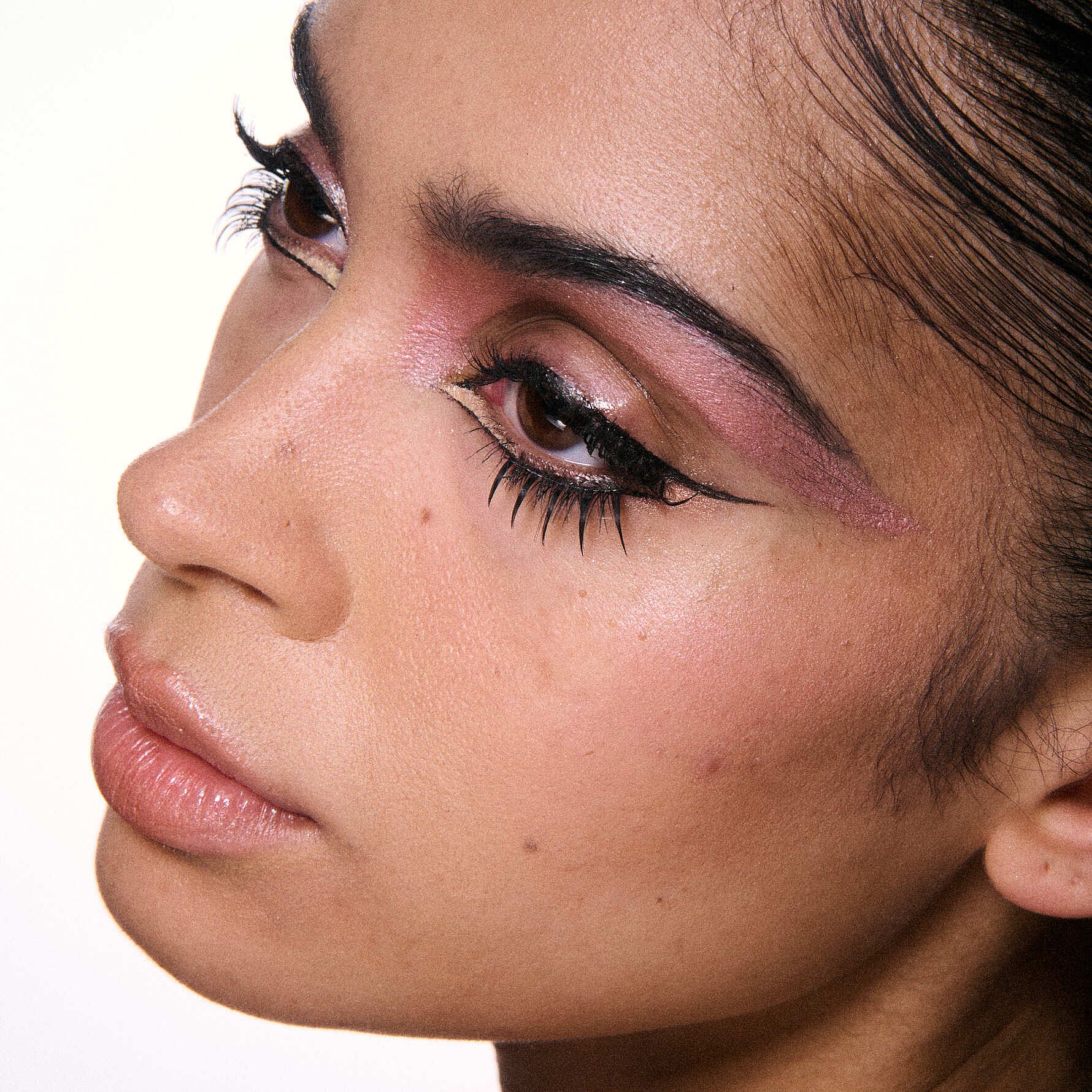 24 Mystery Must-Haves Advent Calendar