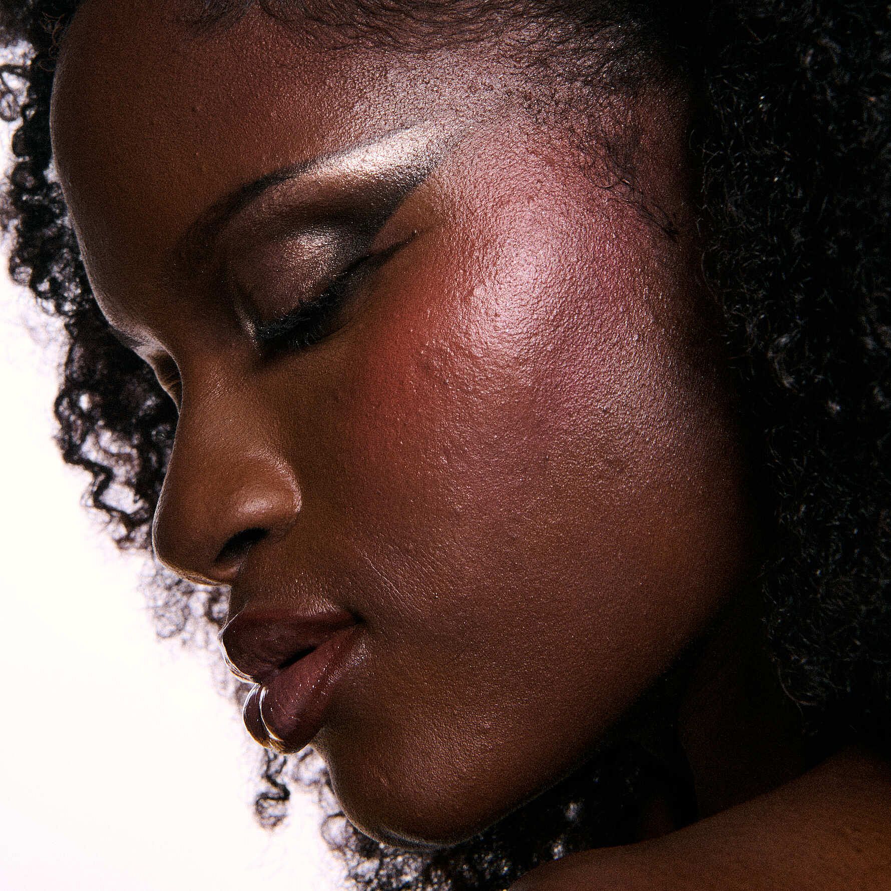 24 Mystery Must-Haves Advent Calendar