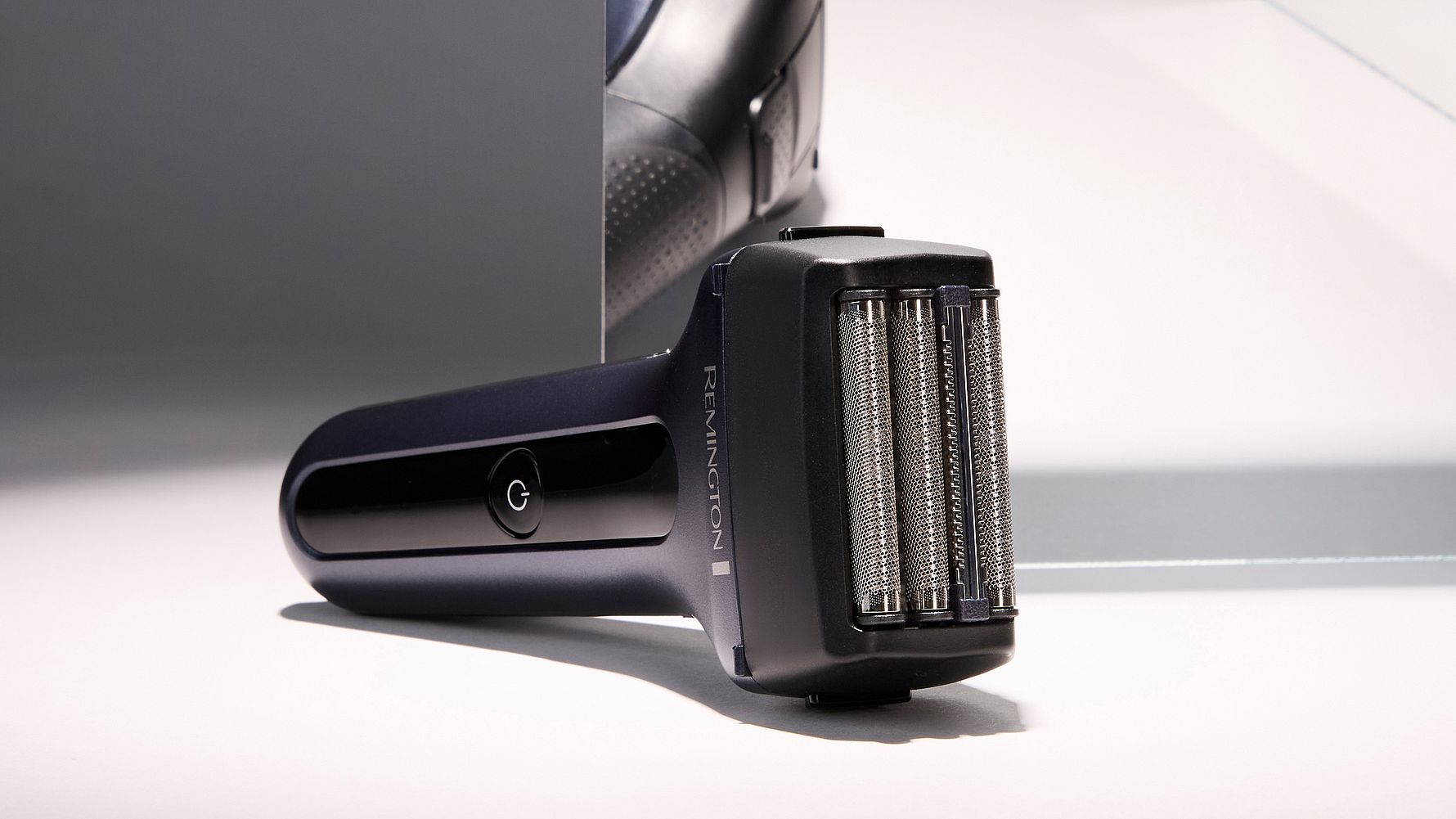 Style Series Foil Shaver F7