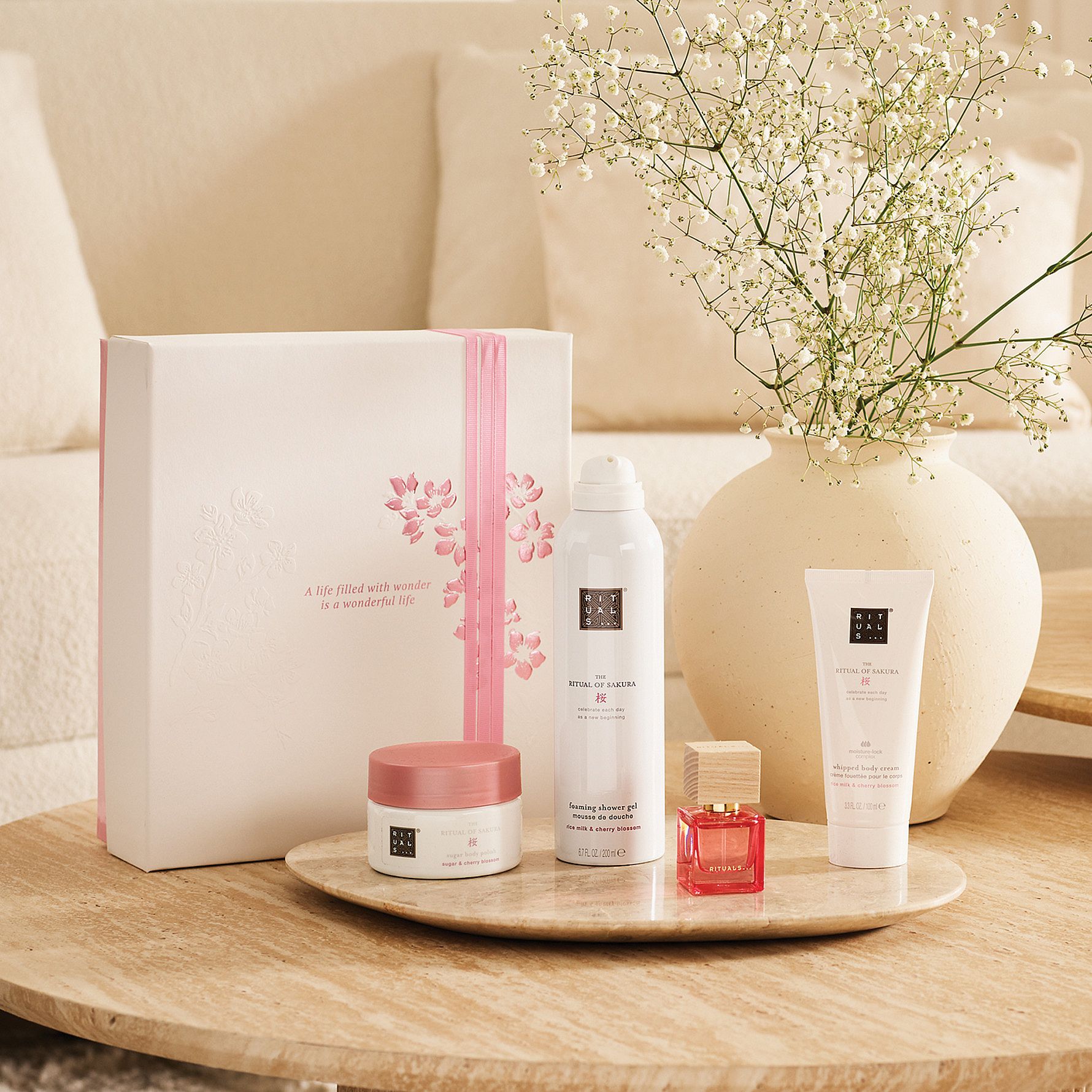 The Ritual of Sakura - Medium Gift Set 2025