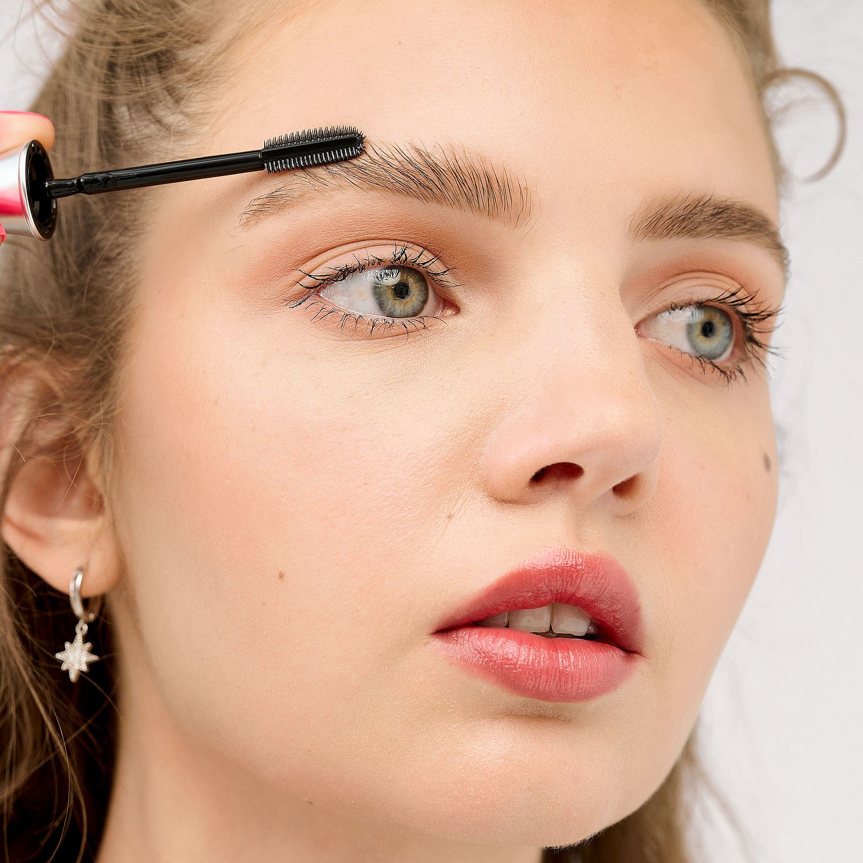 24-Hour Brow Setter – Transparent ögonbrynsgel för brynfix