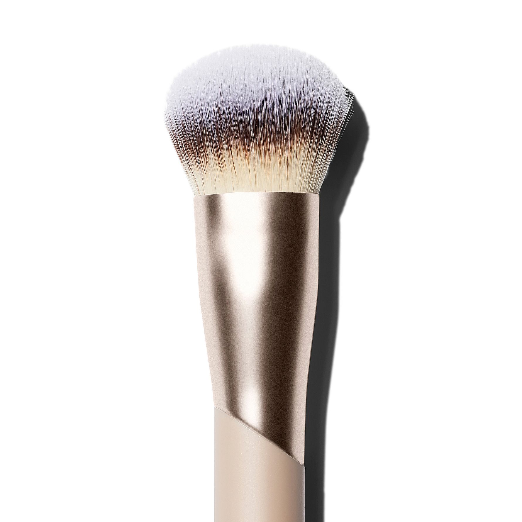 106 Buffing Foundation Brush