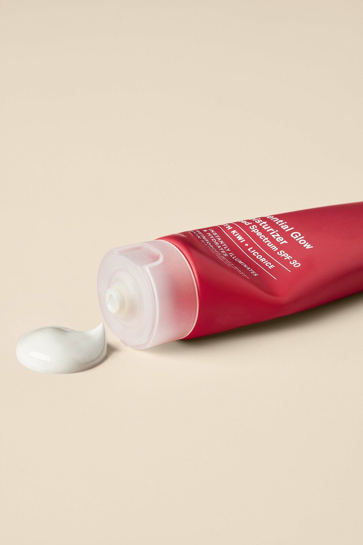 Defense Essential Glow Moisturizer SPF30