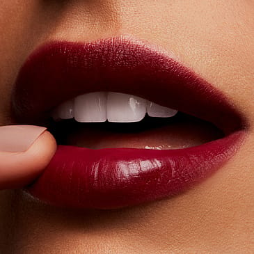 MAC Love Me Lipstick La Femme