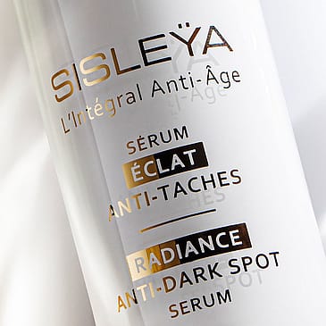 Sisley Sisleÿa L'Integral Radiance Anti-Dark Spot Serum 30 ml
