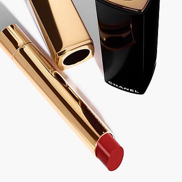 CHANEL HIGH-INTENSITY LIP COLOUR CONCENTRATED RADIANCE AND CARE 868 Rouge Excessif