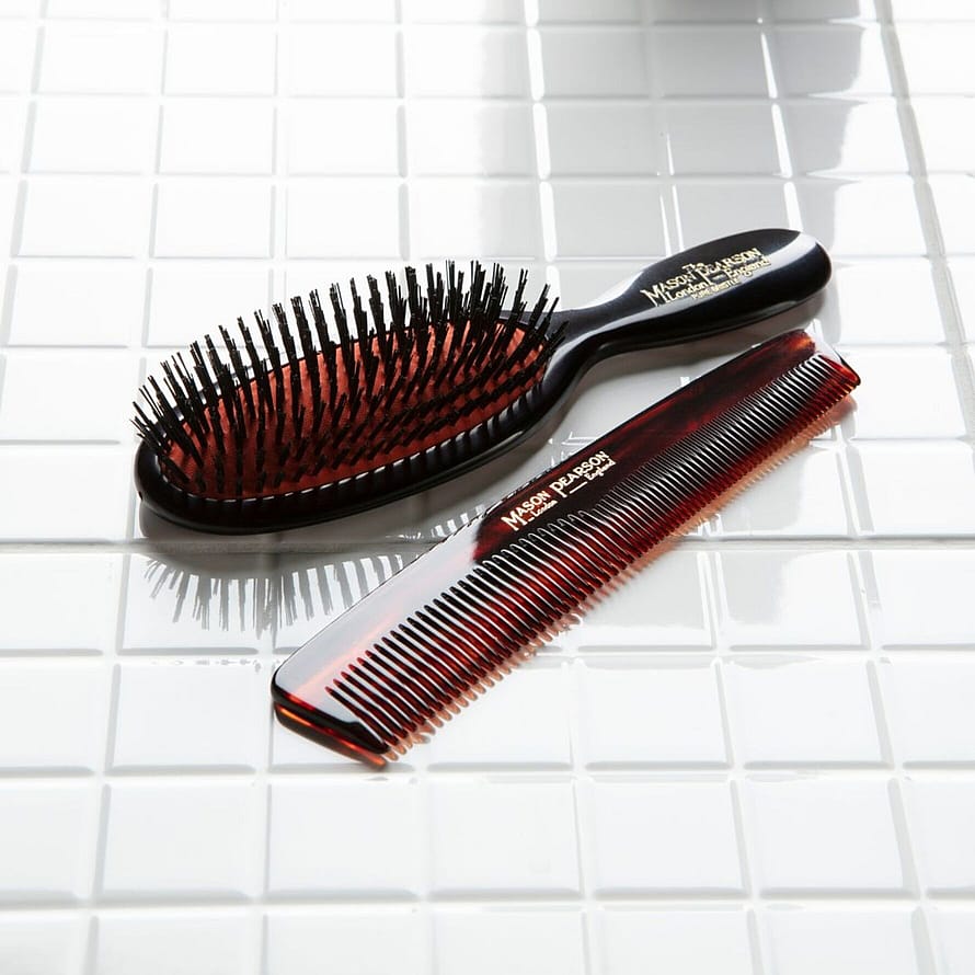 Köp B4 - Pocket Pure Bristle Dark Ruby - Mason Pearson - KICKS